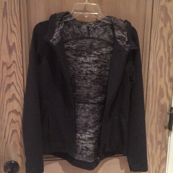 Lulu Lemon workout jacket - Picture 3 of 5